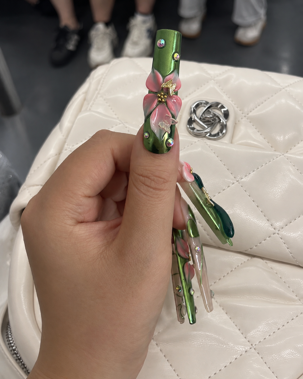 Customer wearing press-on nails