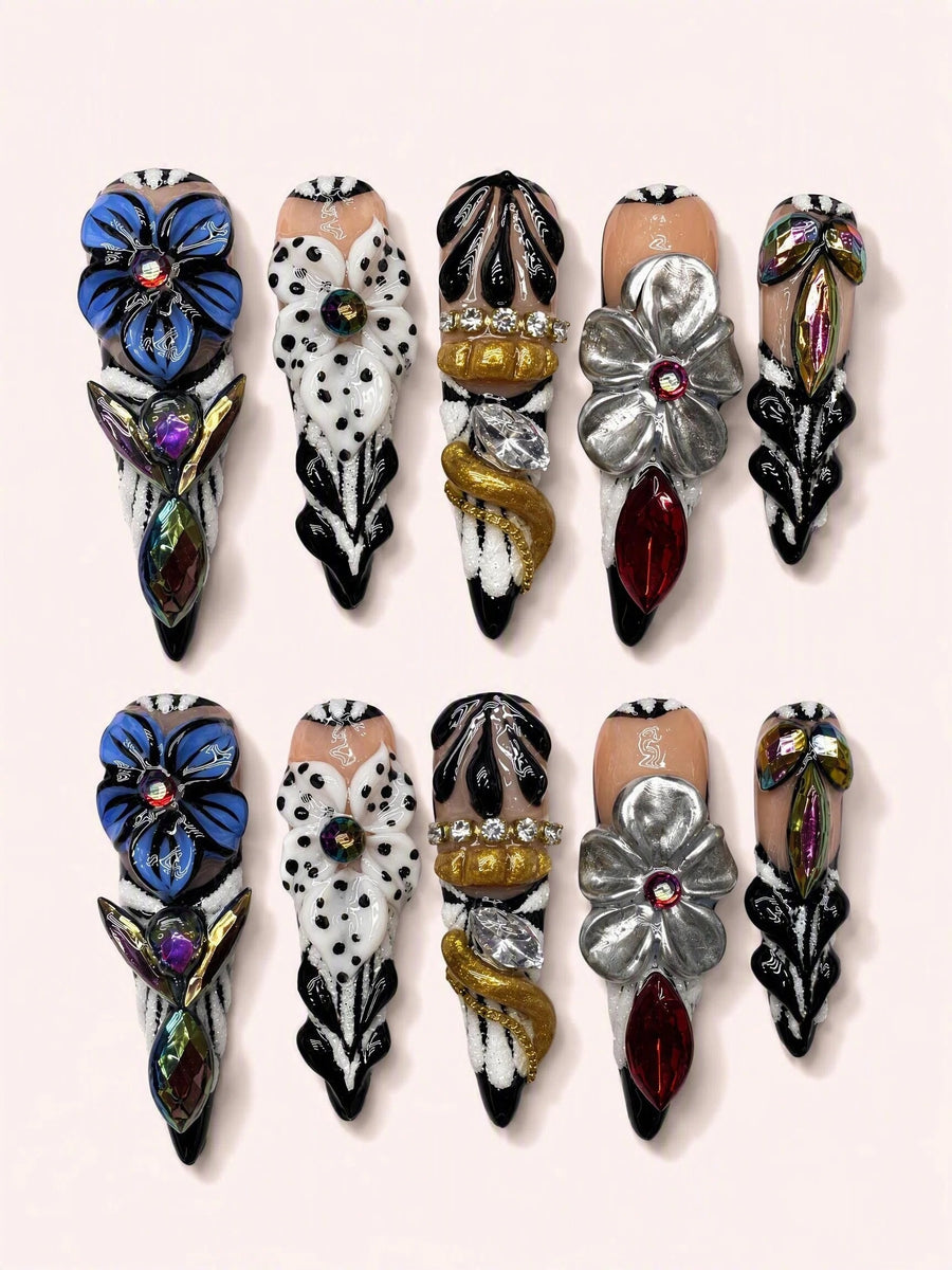 Gothic Halo handmade NOCTURNA press-on nail set - product image 1
