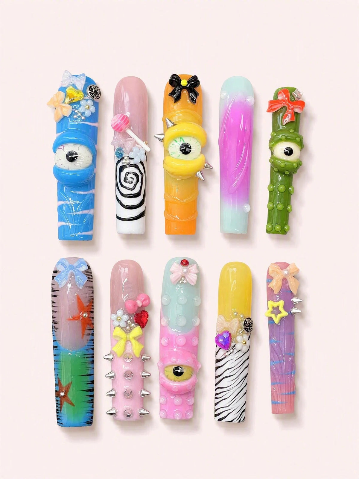 Eyeball Arcade long square press-on nails product view